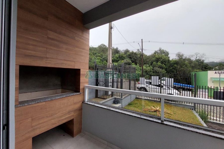 Apartamento com 64m², 2 dormitórios, 2 vagas, no bairro São Luiz em Caxias do Sul para Comprar