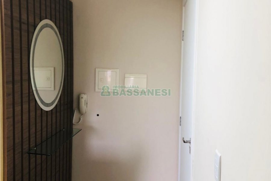 Apto Mobiliado com 52m², 2 dormitórios, 1 vaga, no bairro Treviso em Caxias do Sul para Alugar