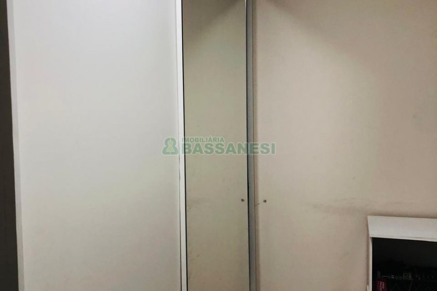 Apto Mobiliado com 52m², 2 dormitórios, 1 vaga, no bairro Treviso em Caxias do Sul para Alugar