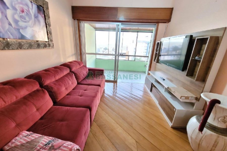 Apto Mobiliado com 140m², 3 dormitórios, 1 vaga, no bairro São Pelegrino em Caxias do Sul para Comprar