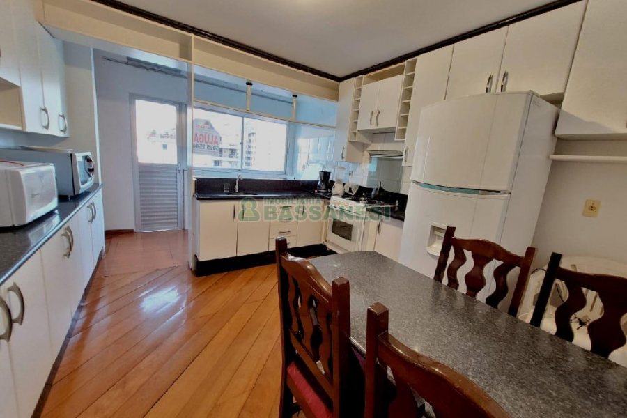 Apto Mobiliado com 140m², 3 dormitórios, 1 vaga, no bairro São Pelegrino em Caxias do Sul para Comprar