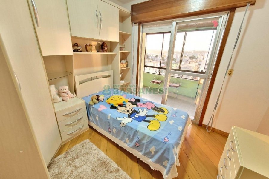Apto Mobiliado com 140m², 3 dormitórios, 1 vaga, no bairro São Pelegrino em Caxias do Sul para Comprar
