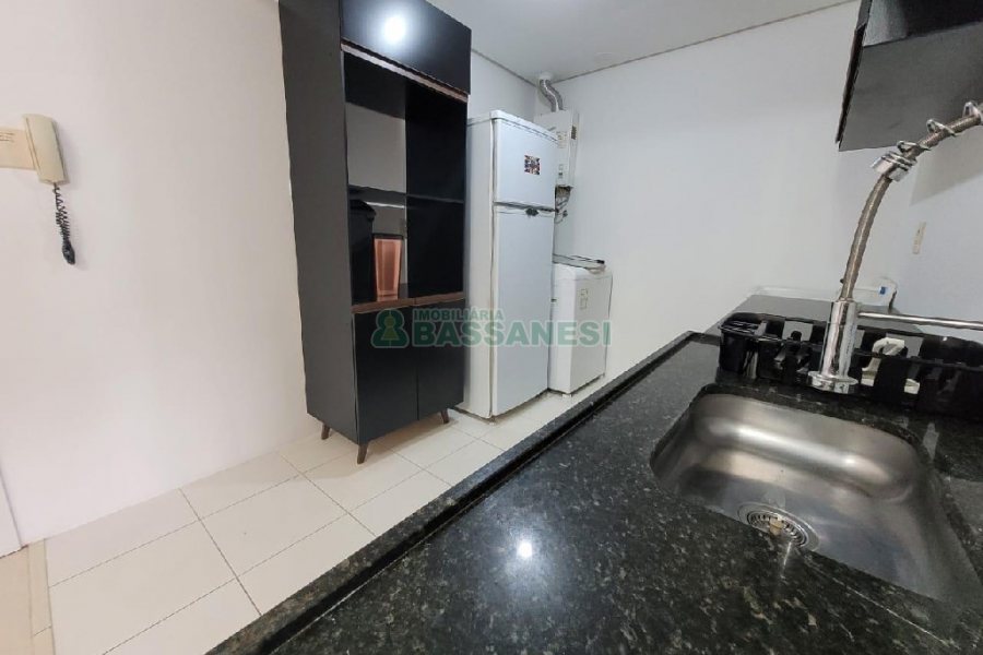 Apto Mobiliado com 70m², 2 dormitórios, 1 vaga, no bairro Panazzolo em Caxias do Sul para Alugar