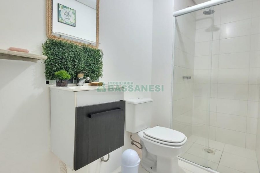 Apto Mobiliado com 70m², 2 dormitórios, 1 vaga, no bairro Panazzolo em Caxias do Sul para Alugar