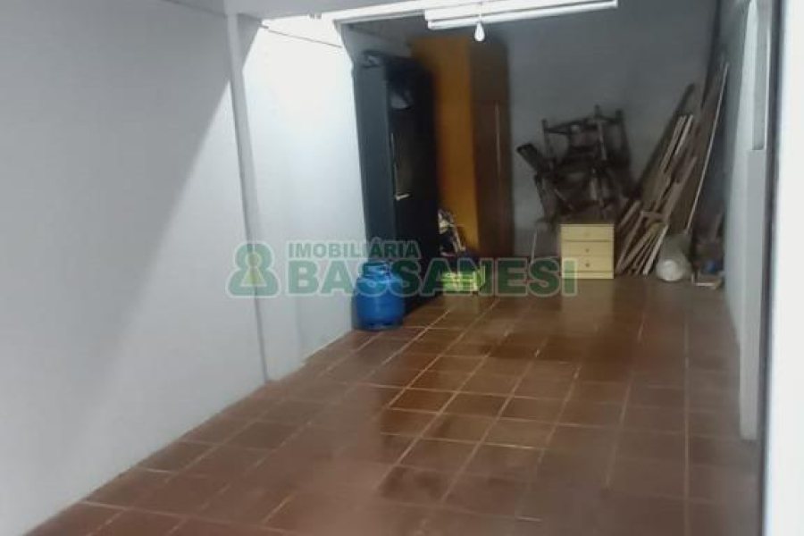 Apartamento com 77m², 3 dormitórios, 1 vaga, no bairro Petrópolis em Caxias do Sul para Comprar