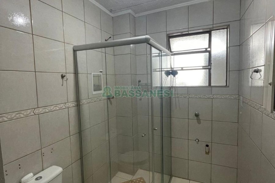 Apartamento com 77m², 3 dormitórios, 1 vaga, no bairro Petrópolis em Caxias do Sul para Comprar