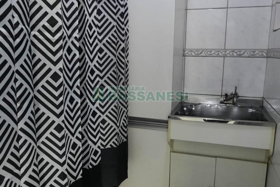 Apartamento com 90m², 3 dormitórios, 1 vaga, no bairro Petrópolis em Caxias do Sul para Comprar