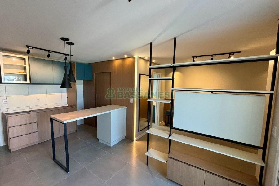 Apto Mobiliado com 42m², 1 dormitório, 1 vaga, no bairro Lourdes em Caxias do Sul para Alugar