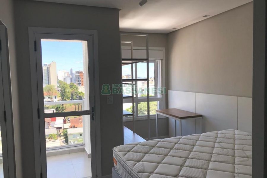 Apto Mobiliado com 42m², 1 dormitório, 1 vaga, no bairro Lourdes em Caxias do Sul para Alugar