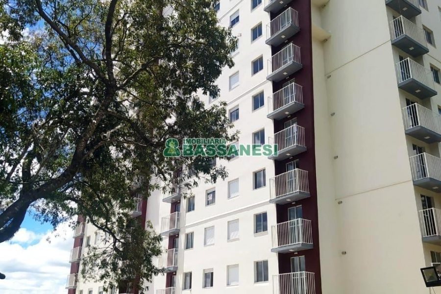 Apartamento com 40m², 2 dormitórios, 1 vaga, no bairro Petrópolis em Caxias do Sul para Alugar