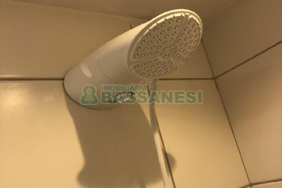 Apartamento com 40m², 2 dormitórios, 1 vaga, no bairro Petrópolis em Caxias do Sul para Alugar