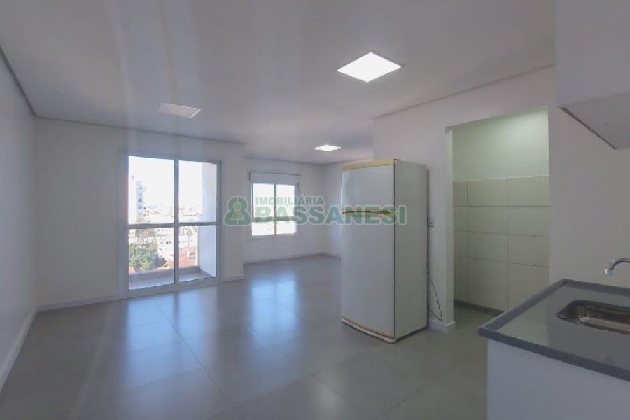 Apartamento com 42m², 1 dormitório, 1 vaga, no bairro Lourdes em Caxias do Sul para Alugar