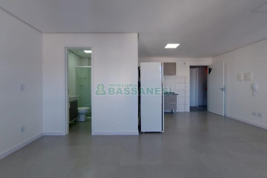 Apartamento com 42m², 1 dormitório, 1 vaga, no bairro Lourdes em Caxias do Sul para Alugar