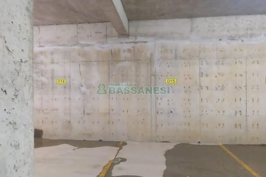Apartamento com 42m², 1 dormitório, 1 vaga, no bairro Lourdes em Caxias do Sul para Alugar
