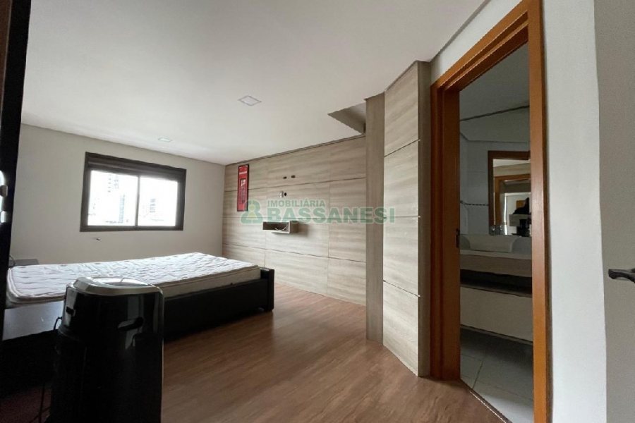 Apto Mobiliado com 260m², 3 dormitórios, 3 vagas, no bairro Centro em Caxias do Sul para Alugar