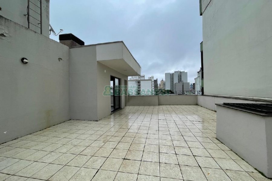 Apto Mobiliado com 260m², 3 dormitórios, 3 vagas, no bairro Centro em Caxias do Sul para Alugar