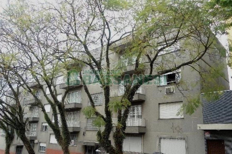 Apartamento com 112m², 3 dormitórios, 1 vaga, no bairro Centro em Caxias do Sul para Alugar