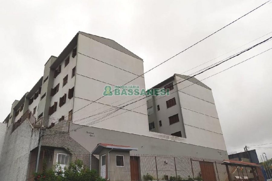 Apto Mobiliado com 82m², 2 dormitórios, 1 vaga, no bairro Santa Catarina em Caxias do Sul para Comprar