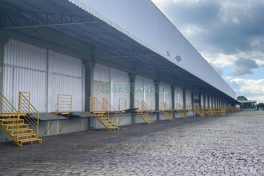 Pavilhão com 5000m², no bairro Cidade Nova em Caxias do Sul para Alugar