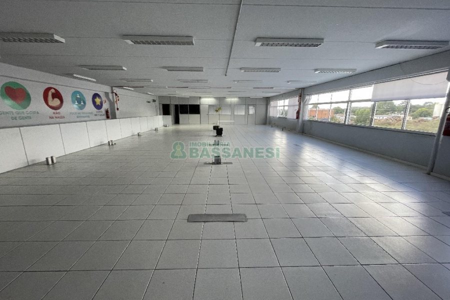 Pavilhão com 5000m², no bairro Cidade Nova em Caxias do Sul para Alugar