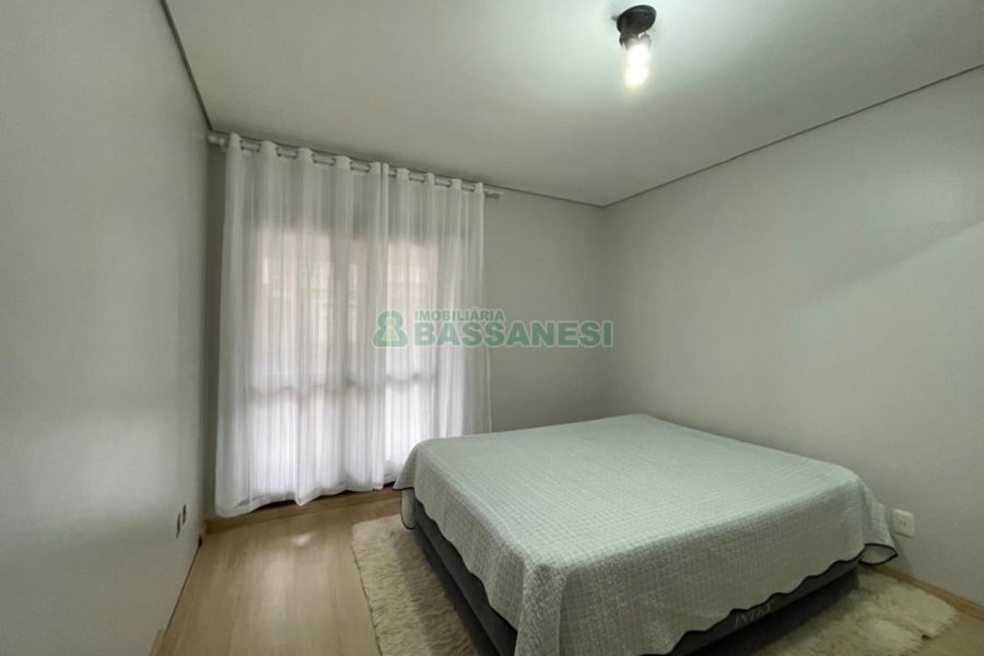 Casa com 190m², 3 dormitórios, 1 vaga, no bairro Jardim Eldorado em Caxias do Sul para Alugar