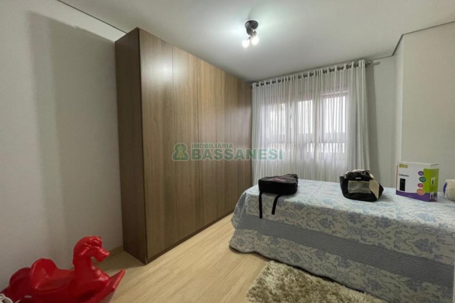 Casa com 190m², 3 dormitórios, 1 vaga, no bairro Jardim Eldorado em Caxias do Sul para Alugar