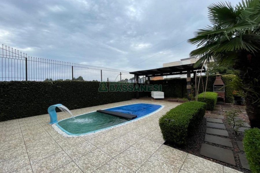 Casa com 190m², 3 dormitórios, 1 vaga, no bairro Jardim Eldorado em Caxias do Sul para Alugar