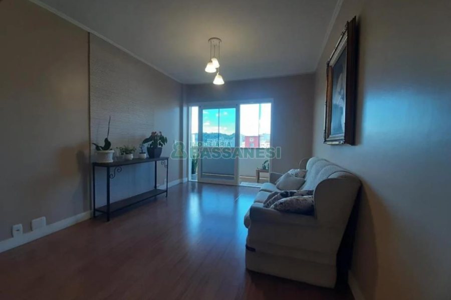 Apto Mobiliado com 122m², 3 dormitórios, 1 vaga, no bairro Pio X em Caxias do Sul para Alugar ou Comprar