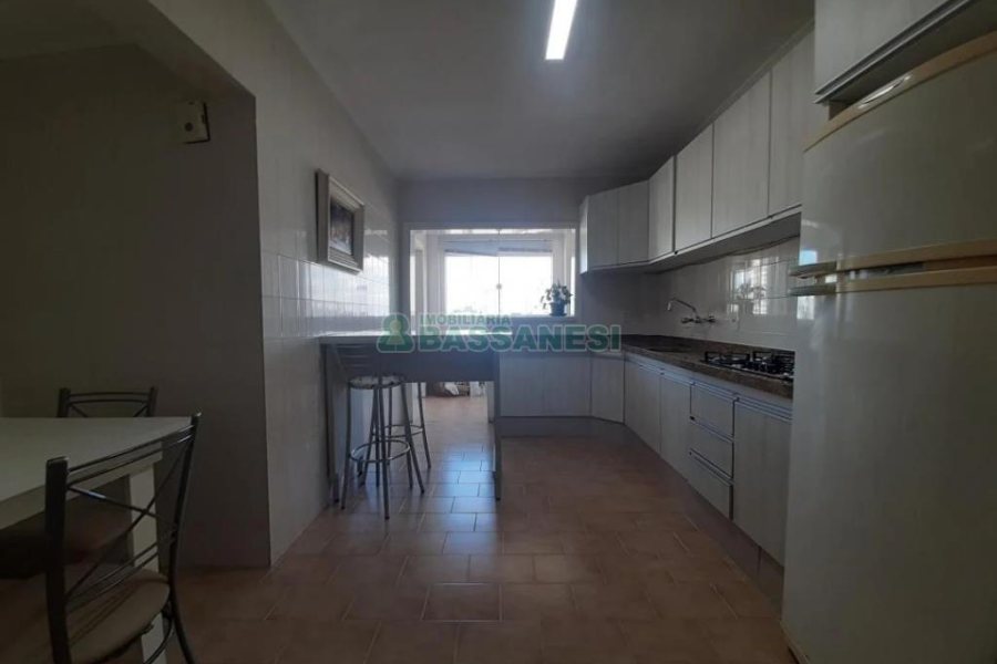 Apto Mobiliado com 122m², 3 dormitórios, 1 vaga, no bairro Pio X em Caxias do Sul para Alugar ou Comprar