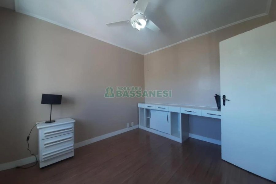 Apto Mobiliado com 122m², 3 dormitórios, 1 vaga, no bairro Pio X em Caxias do Sul para Alugar ou Comprar
