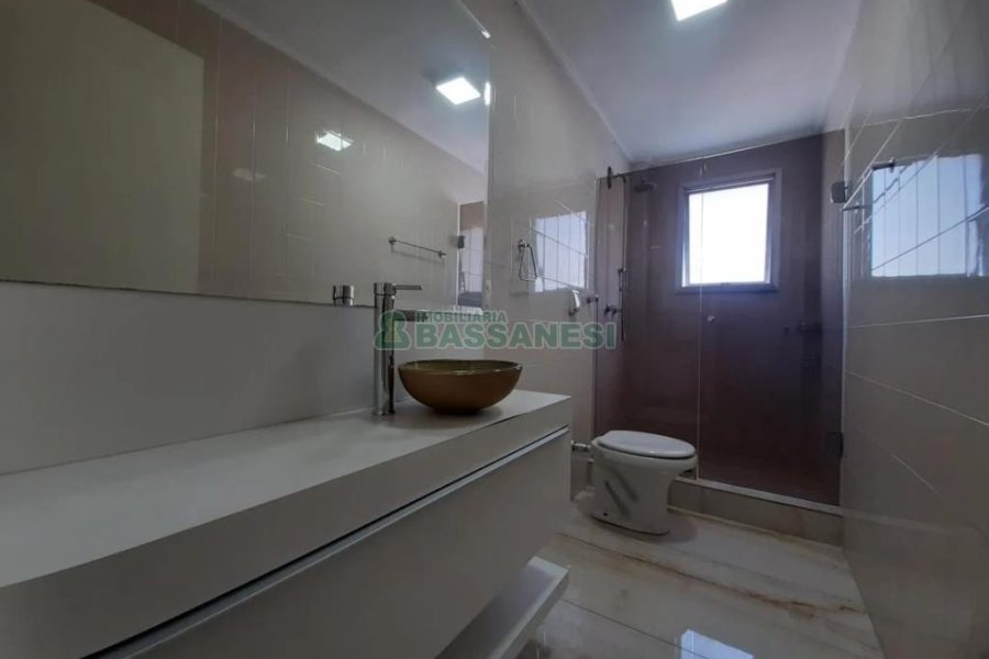 Apto Mobiliado com 122m², 3 dormitórios, 1 vaga, no bairro Pio X em Caxias do Sul para Alugar ou Comprar
