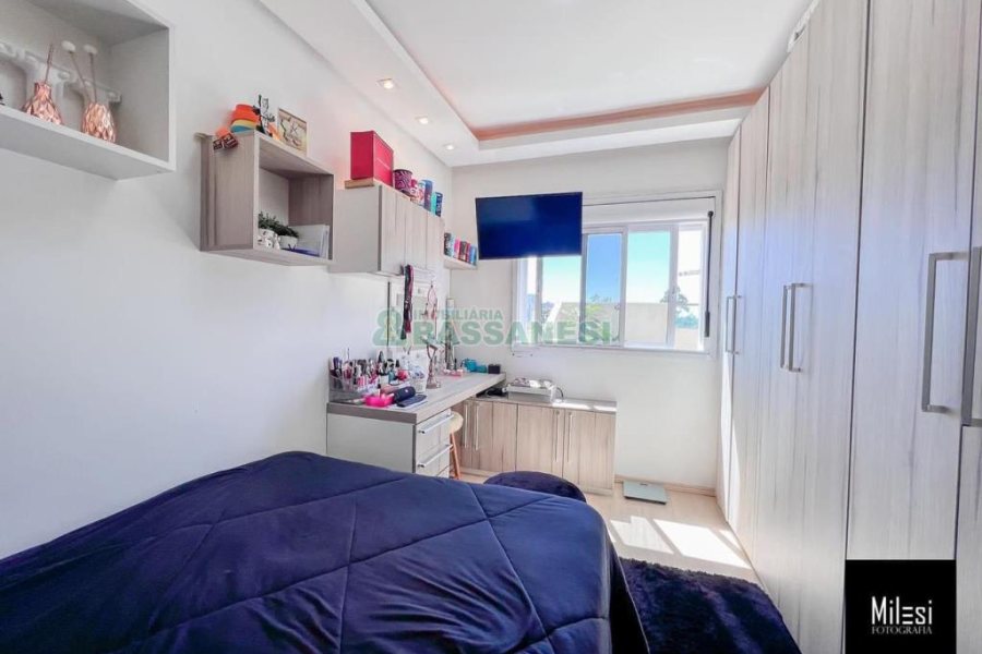 Apartamento com 165m², 3 dormitórios, 2 vagas, no bairro Charqueadas em Caxias do Sul para Comprar