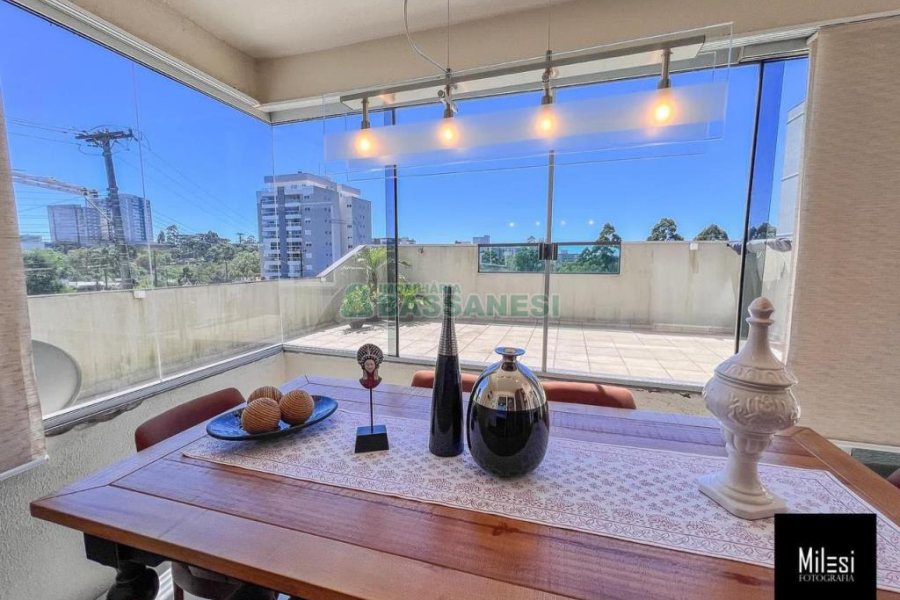 Apartamento com 165m², 3 dormitórios, 2 vagas, no bairro Charqueadas em Caxias do Sul para Comprar