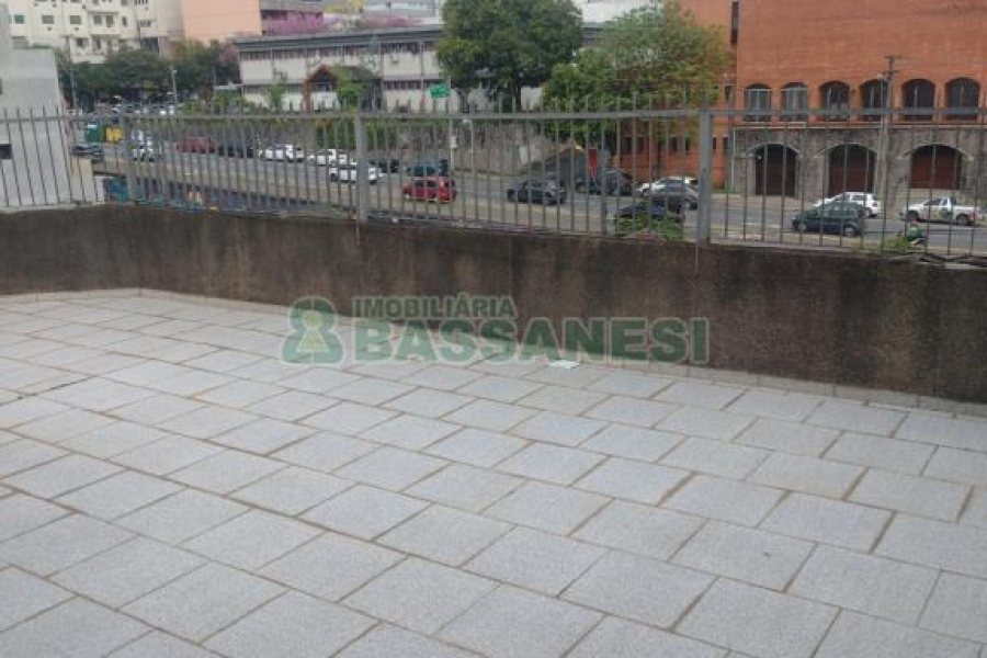 Apartamento com 259m², 4 dormitórios, 2 vagas, no bairro Pio X em Caxias do Sul para Comprar