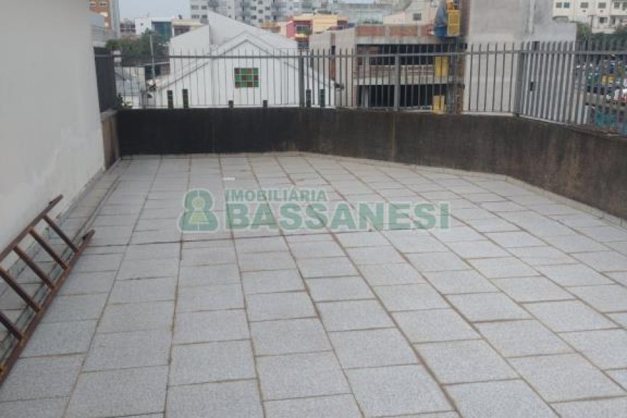 Apartamento com 259m², 4 dormitórios, 2 vagas, no bairro Pio X em Caxias do Sul para Comprar