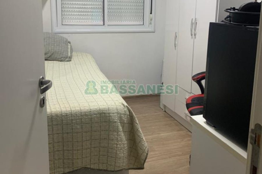 Apartamento com 72m², 3 dormitórios, 1 vaga, no bairro Santa Catarina em Caxias do Sul para Comprar