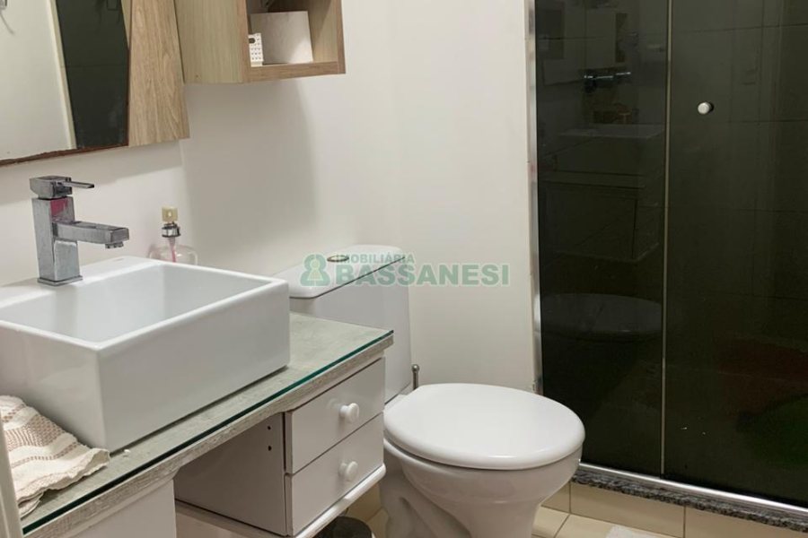 Apartamento com 72m², 3 dormitórios, 1 vaga, no bairro Santa Catarina em Caxias do Sul para Comprar