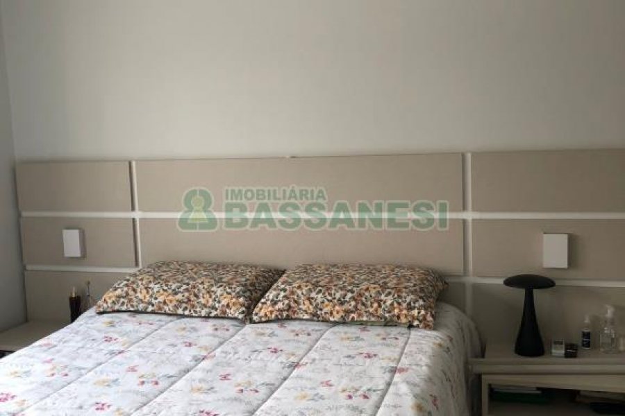 Apto Mobiliado com 90m², 2 dormitórios, 3 vagas, no bairro Charqueadas em Caxias do Sul para Alugar