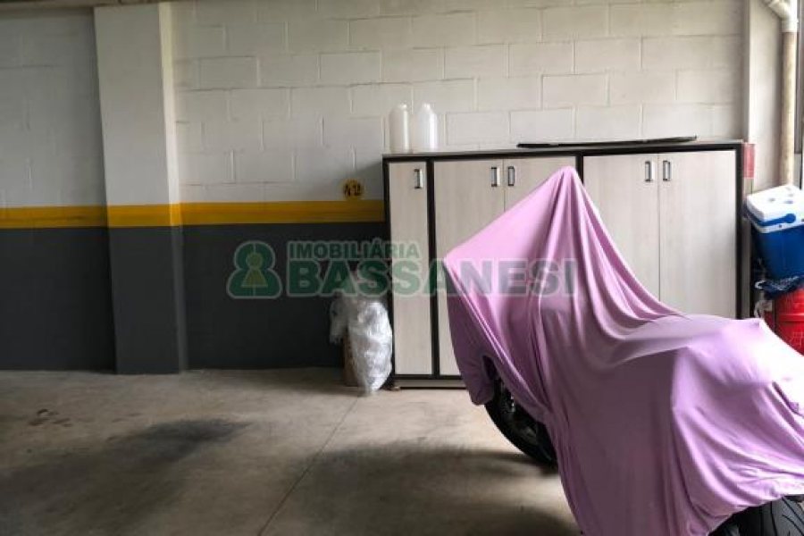 Apto Mobiliado com 90m², 2 dormitórios, 3 vagas, no bairro Charqueadas em Caxias do Sul para Alugar