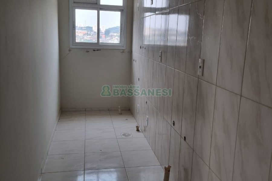 Apartamento com 54m², 2 dormitórios, 1 vaga, no bairro Cristo Redentor em Caxias do Sul para Comprar