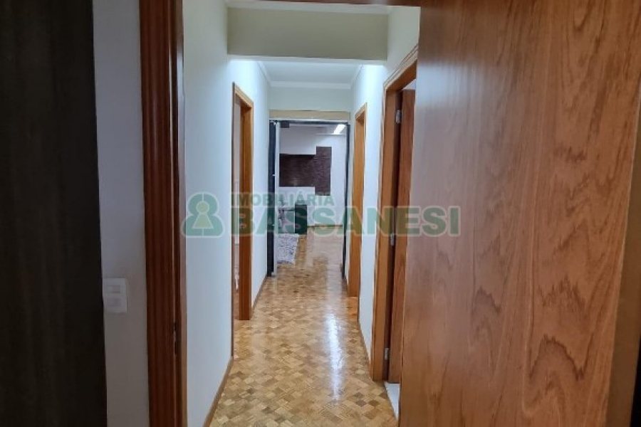 Apto Mobiliado com 100m², 2 dormitórios, 2 vagas, no bairro Santa Catarina em Caxias do Sul para Alugar