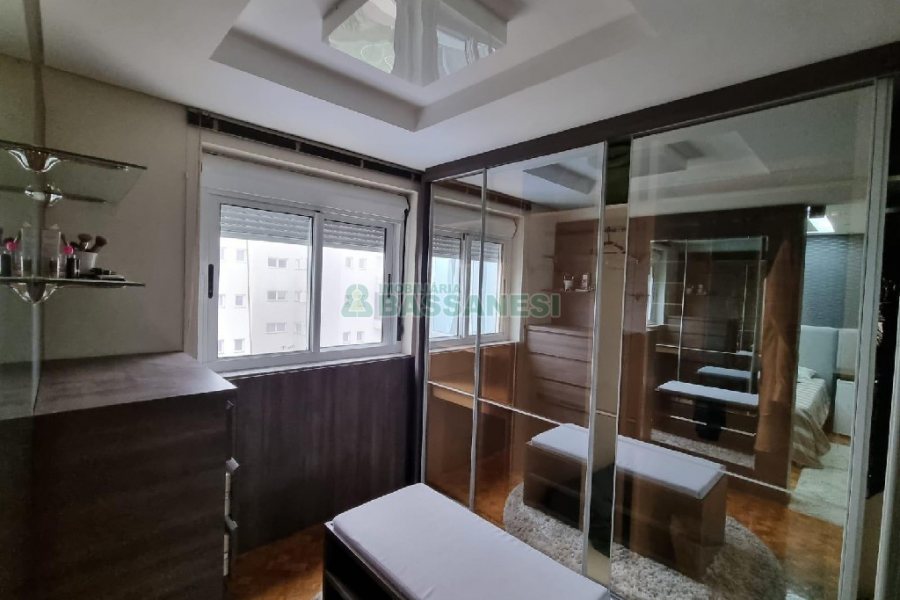 Apto Mobiliado com 100m², 2 dormitórios, 2 vagas, no bairro Santa Catarina em Caxias do Sul para Alugar