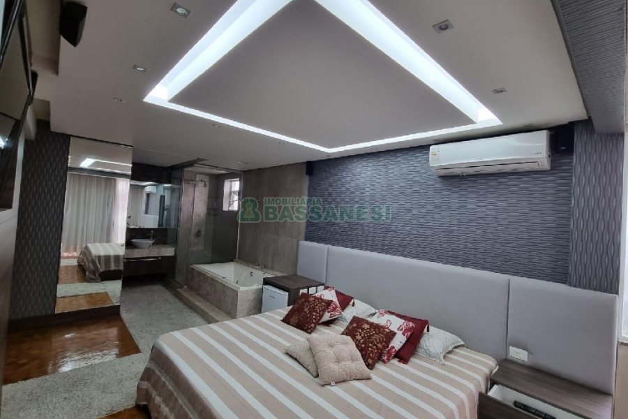 Apto Mobiliado com 100m², 2 dormitórios, 2 vagas, no bairro Santa Catarina em Caxias do Sul para Alugar