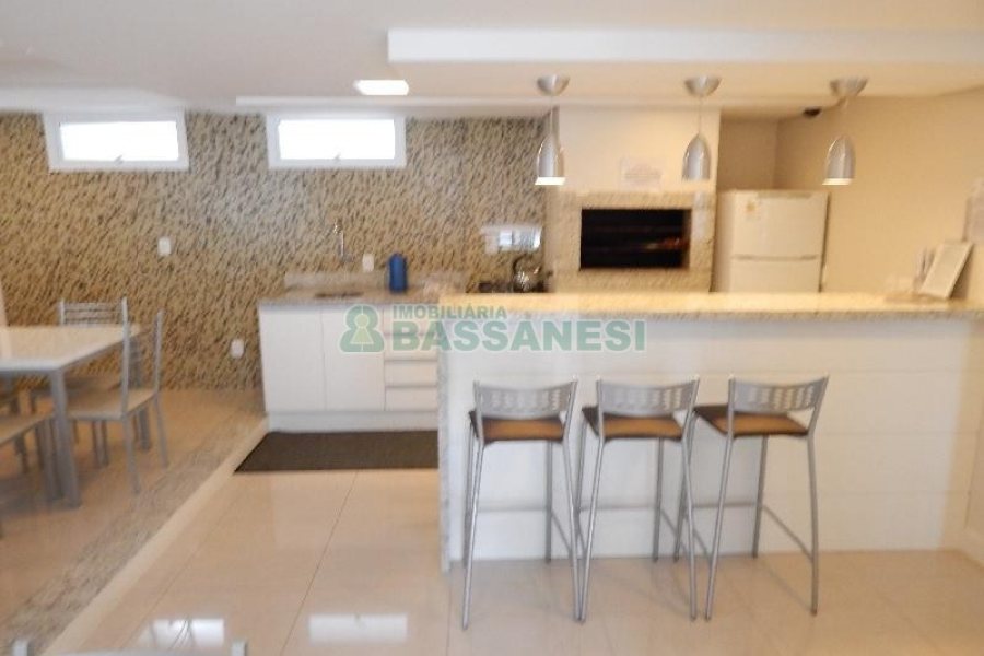 Apto Mobiliado com 82m², 2 dormitórios, 2 vagas, no bairro Villagio Iguatemi em Caxias do Sul para Alugar
