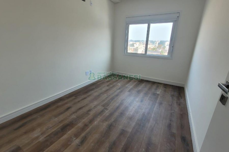 Apartamento com 120m², 3 dormitórios, 2 vagas, no bairro Altos do Seminario em Caxias do Sul para Comprar