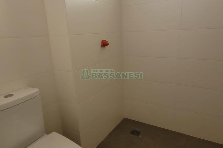 Apartamento com 174m², 3 dormitórios, 3 vagas, no bairro Sanvitto em Caxias do Sul para Alugar