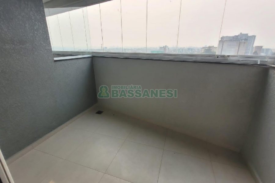 Apartamento com 174m², 3 dormitórios, 3 vagas, no bairro Sanvitto em Caxias do Sul para Alugar