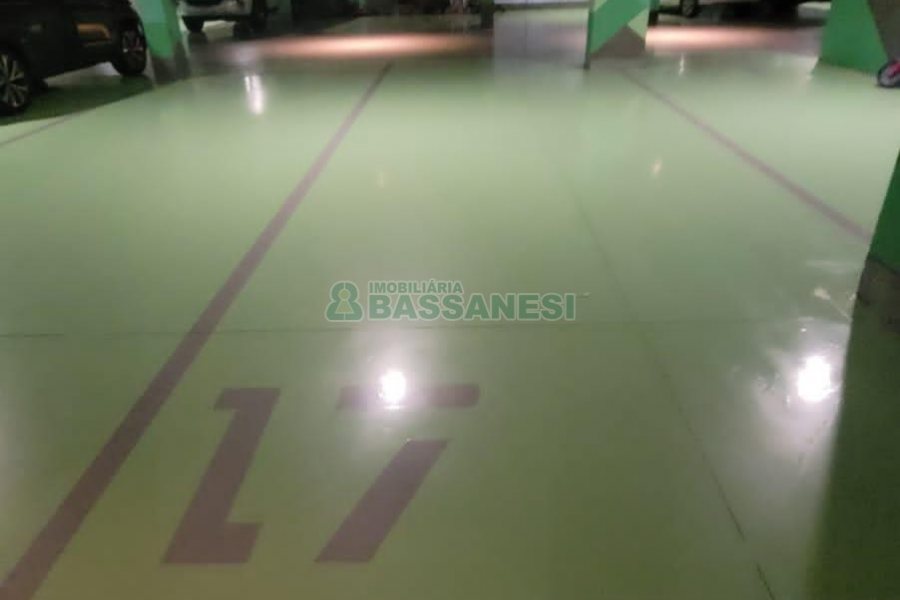 Apartamento com 174m², 3 dormitórios, 3 vagas, no bairro Sanvitto em Caxias do Sul para Alugar