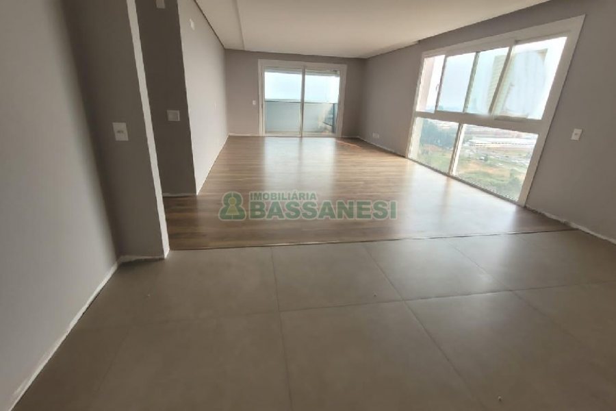 Apartamento com 174m², 3 dormitórios, 3 vagas, no bairro Sanvitto em Caxias do Sul para Alugar