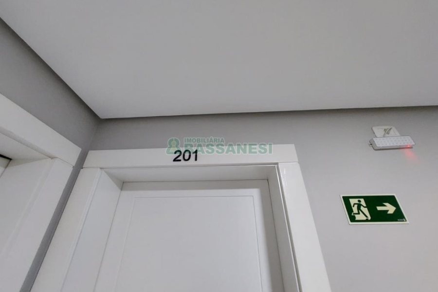 Apartamento com 104m², 3 dormitórios, 2 vagas, no bairro Universitário em Caxias do Sul para Comprar